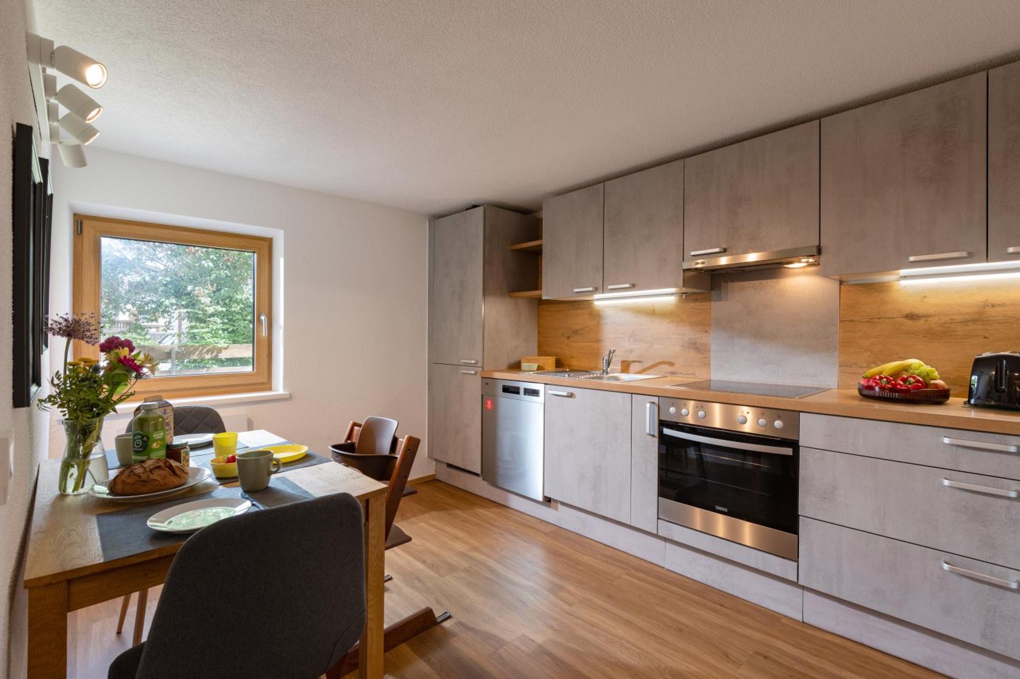 Modernes Apartment - 3 Schlafzimmer - 2 Kostenlose Parkplaetze 菲根 外观 照片